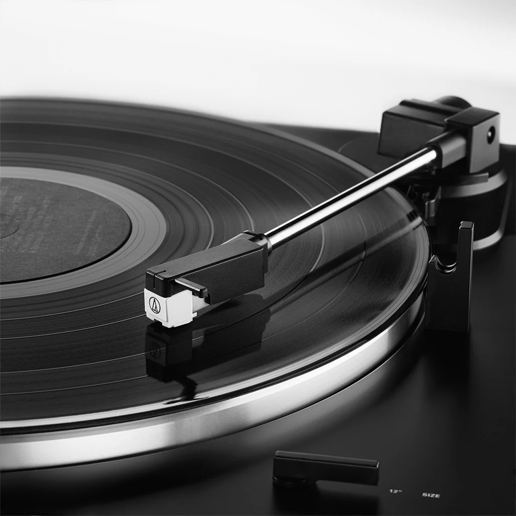 Audio-Technica Vinyl Player - AT-LP60XBT Fully Automatic Wireless Belt-Drive Turntable - Image 5