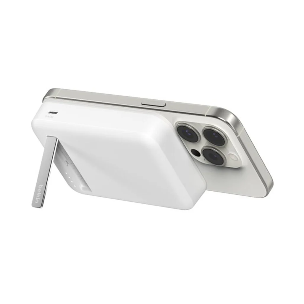 Belkin BoostCharge Pro 10,000mAh Magnetic Power Bank with Qi2 15W Wireless Fast Charging & Kickstand - Image 8