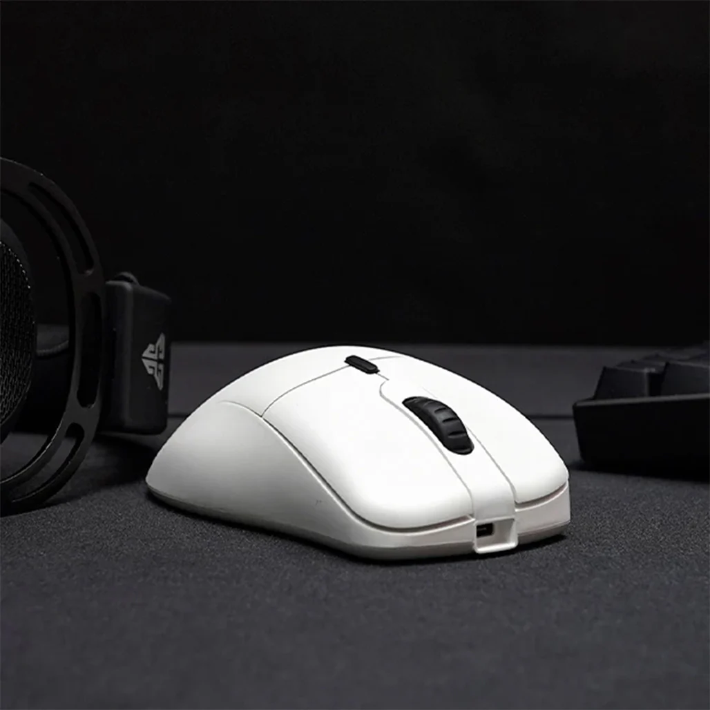 Fantech XD5 HELIOS GO - Dual-Mode Wireless Gaming Mouse - Image 3