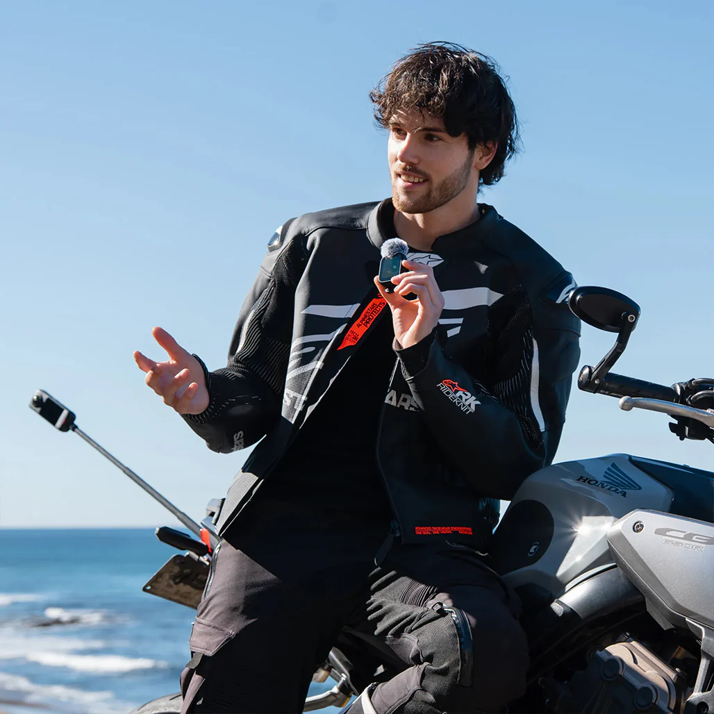 Insta360 GPS Preview Remote with Built-In Mic - Image 10