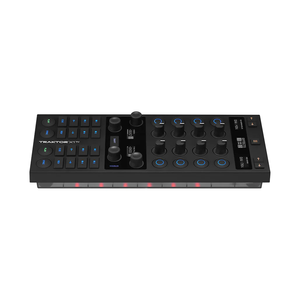 Native Instruments Traktor X1 MK3 – Portable DJ Controller with OLED Displays and Traktor Pro 4 - Image 4