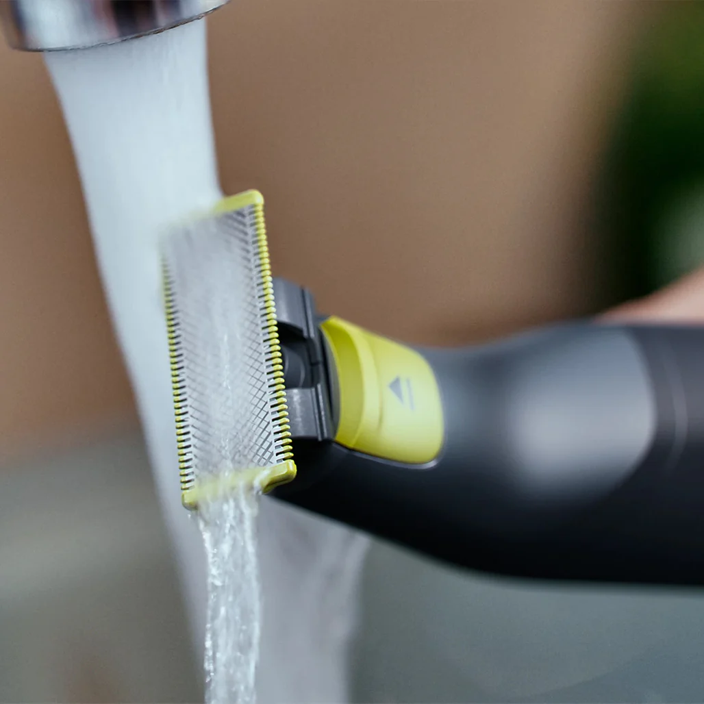 Philips OneBlade Pro QP6542/10 Face & Body Groomer - Image 6