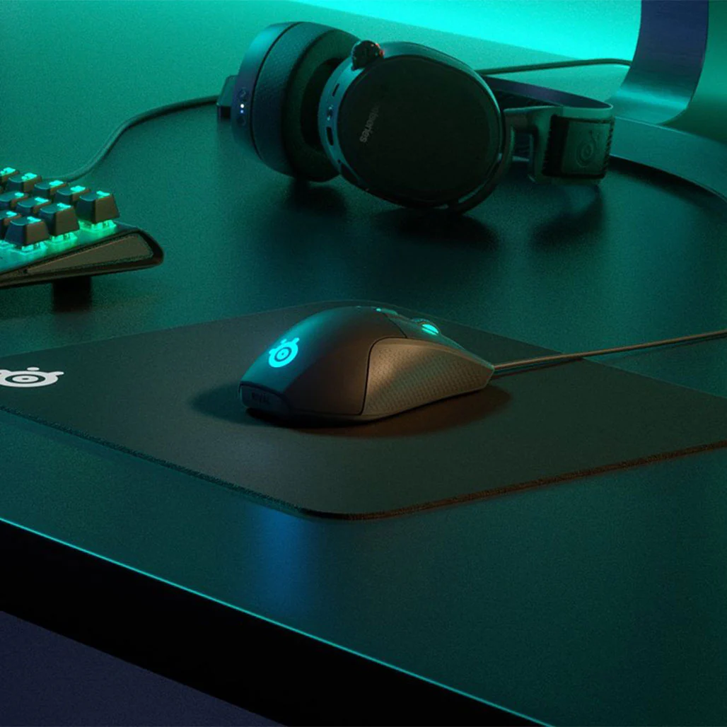SteelSeries QCK Medium Gaming Mouse Pad | Micro-Woven Cloth for Precision Control | 63004 - Image 4
