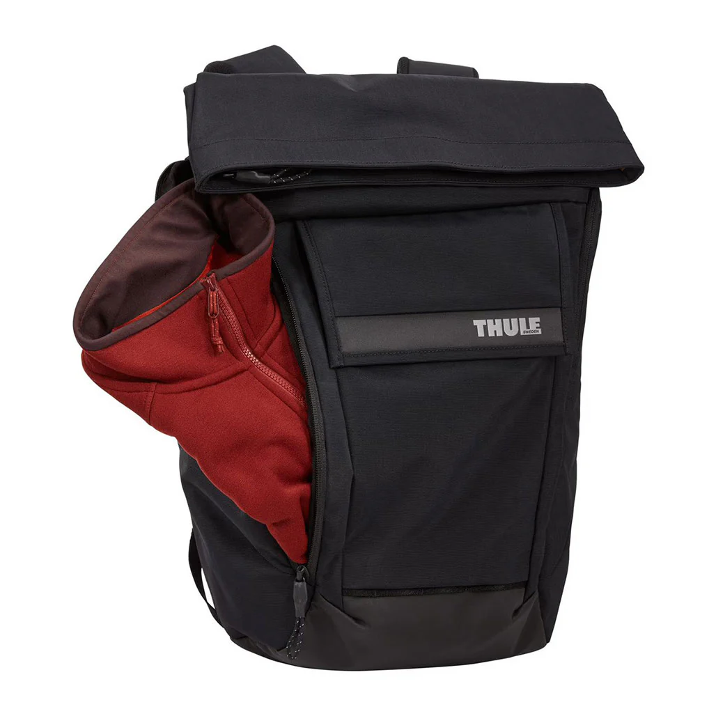Thule Paramount Black Backpack – 24L Nylon Design with Padded Compartments for 15.6" Laptop and 10.5" Tablet - Image 5