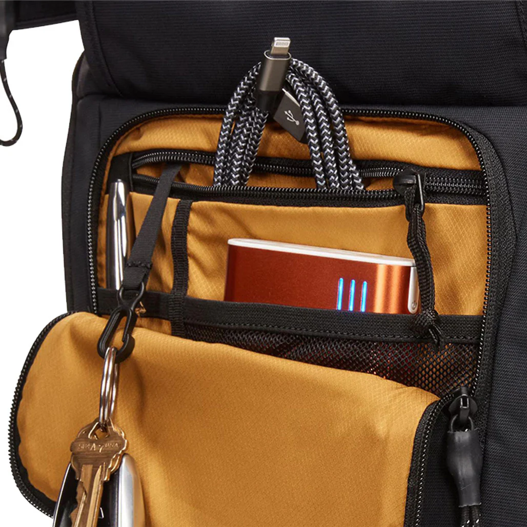 Thule Paramount Black Backpack – 24L Nylon Design with Padded Compartments for 15.6" Laptop and 10.5" Tablet - Image 6
