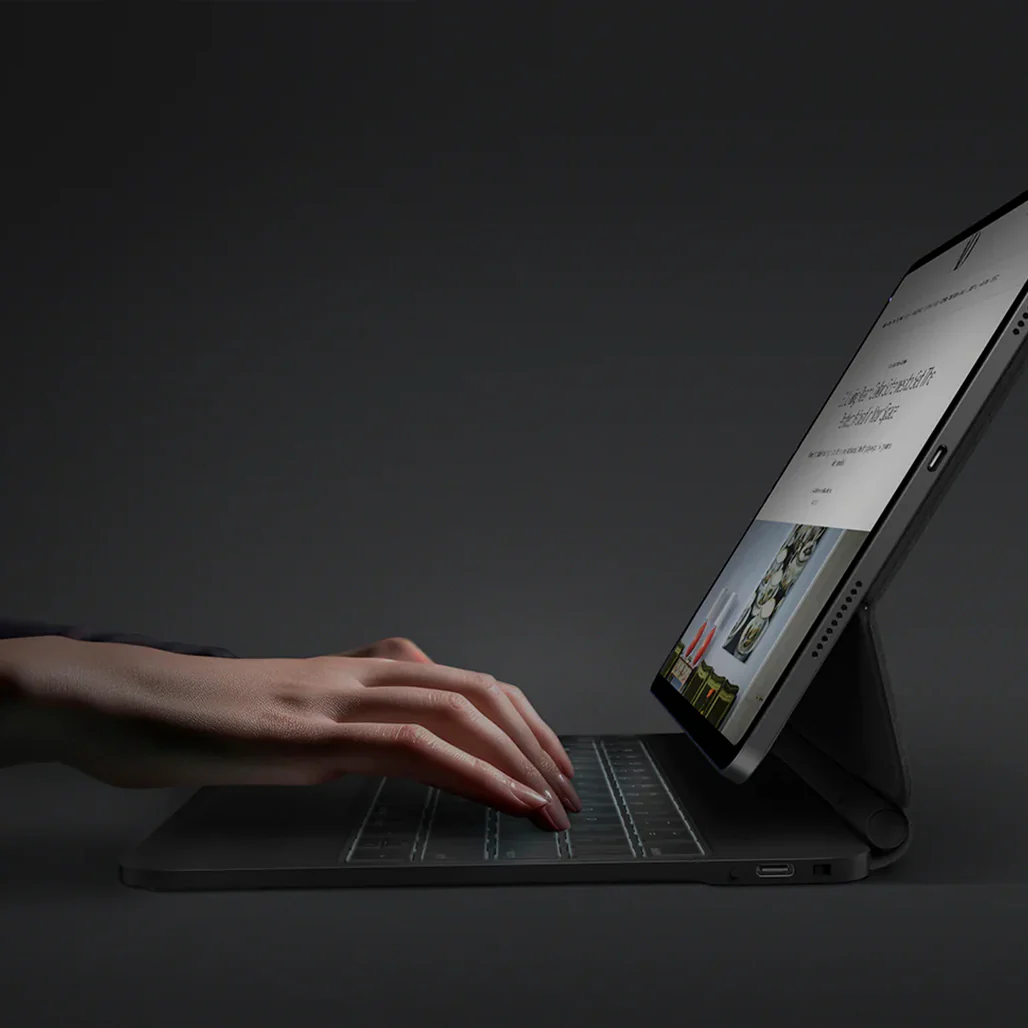 Uniq Venno Pro Magnetic iPad Folio with Trackpad and Bluetooth Keyboard for iPad Pro M4 - Image 5